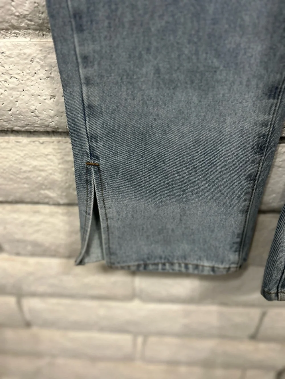 Lioness Tall Straight Leg Jeans Light Wash 34.5” Inseam Size L